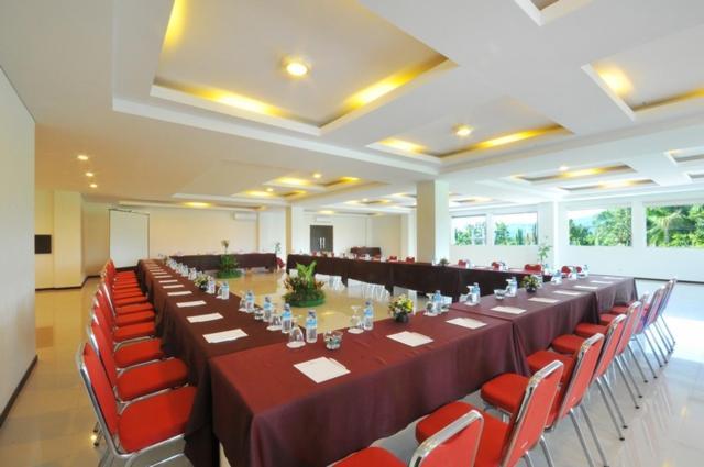 Pratama Hotel & Convention Mataram Zewnętrze zdjęcie